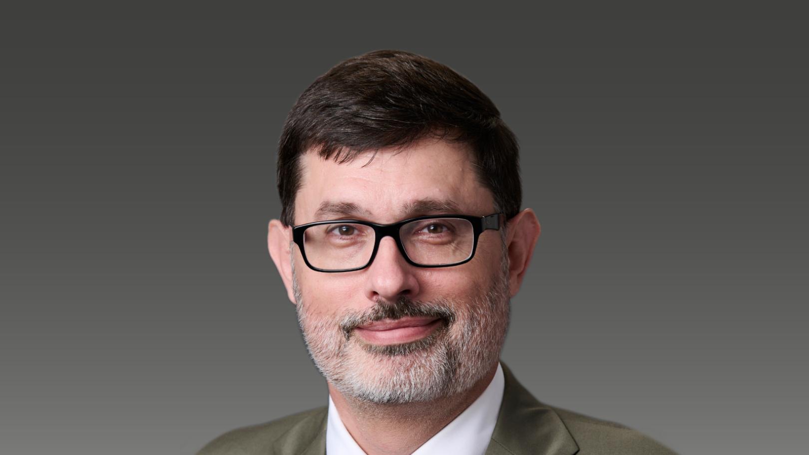 Neal Sample headshot