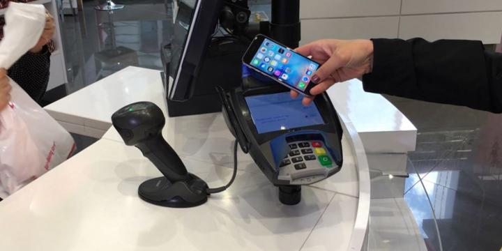 Someone paying with Walgreens credit card